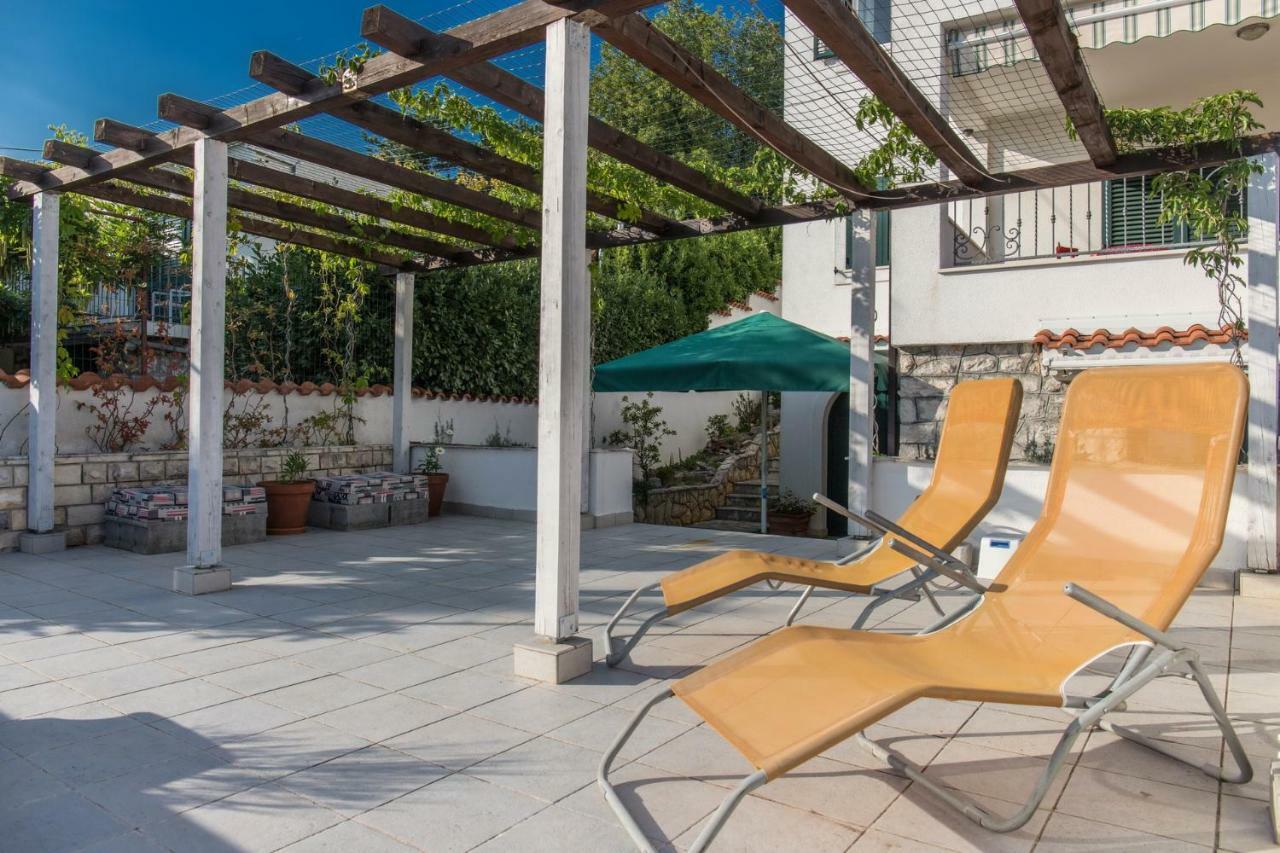 Villa Nika Selce Exterior foto