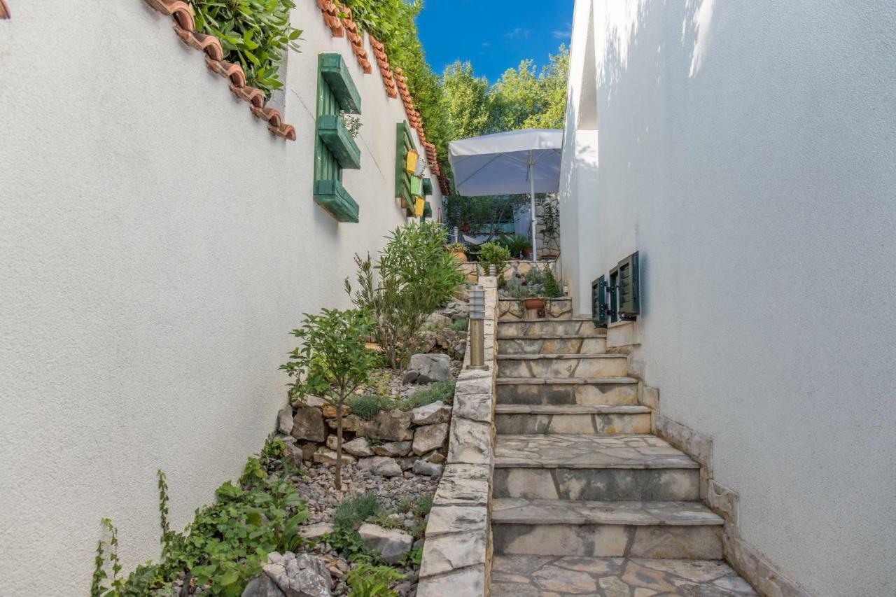 Villa Nika Selce Exterior foto