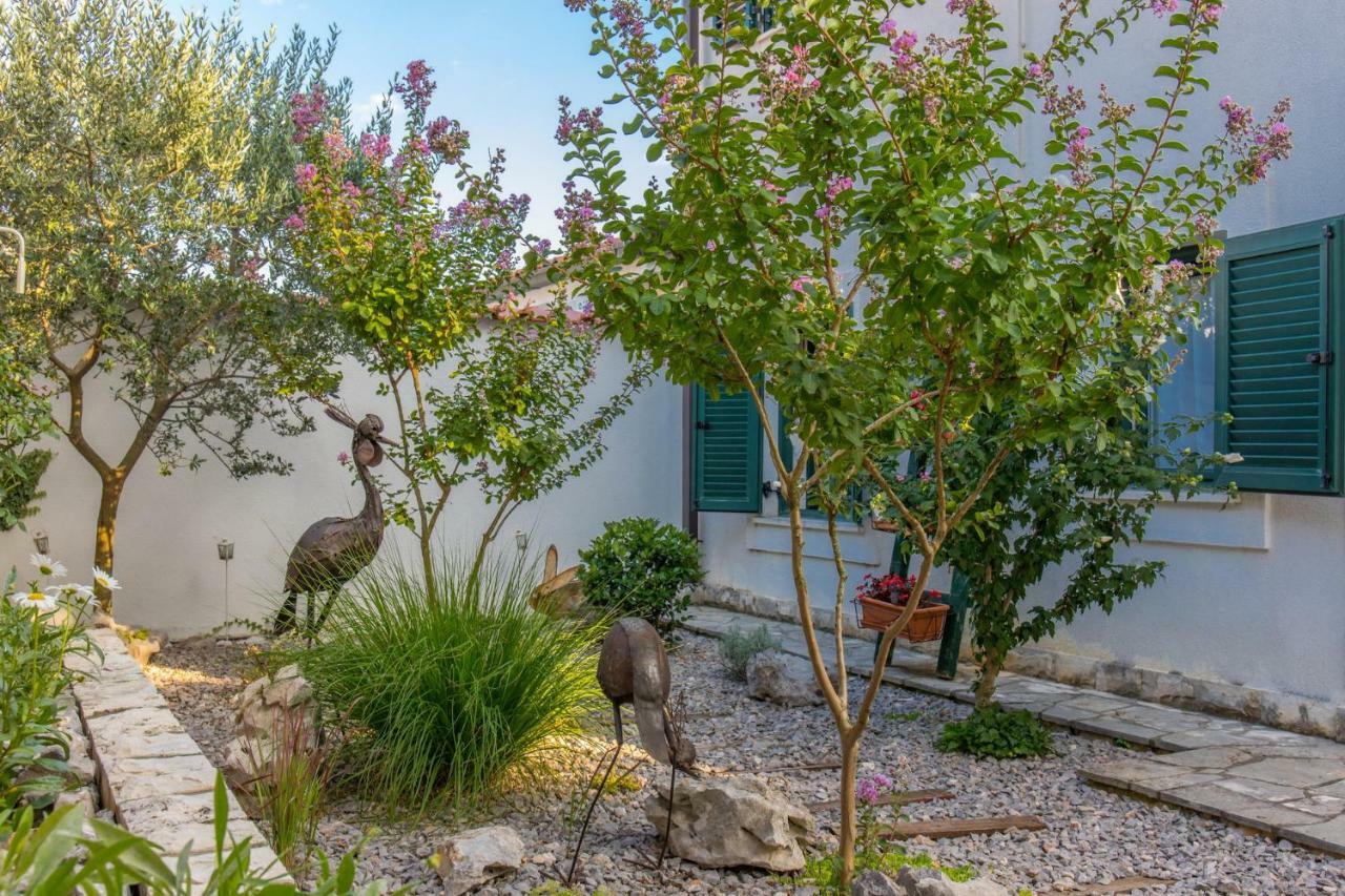 Villa Nika Selce Exterior foto